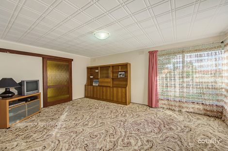 Property photo of 22 Tarana Crescent Kings Park VIC 3021