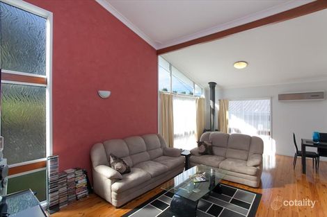 Property photo of 36 Kananook Crescent Belmont North NSW 2280