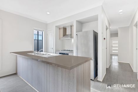 Property photo of 5 Woodgrove Street Craigieburn VIC 3064