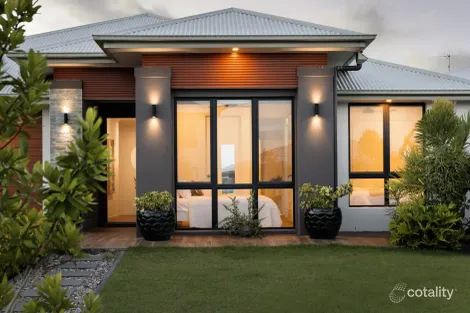 42 Titan Cres, Banya, QLD 4551