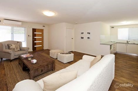 3/4 Comer St, Como, WA 6152