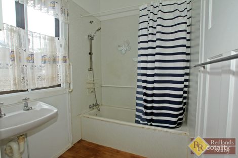 Property photo of 19 Seabreeze Road Manly West QLD 4179