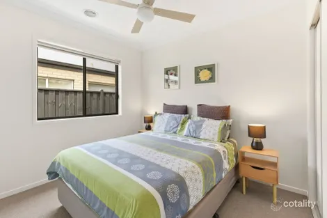 Property photo of 5 Amiable Parade Armstrong Creek VIC 3217