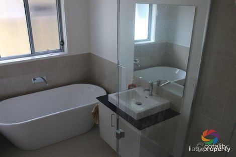 Property photo of 38 Ochre Crescent Caloundra West QLD 4551