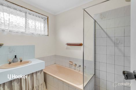 Property photo of 23 Swallow Crescent Parafield Gardens SA 5107