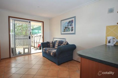 Property photo of 2/11 Ruth Anne Close Labrador QLD 4215