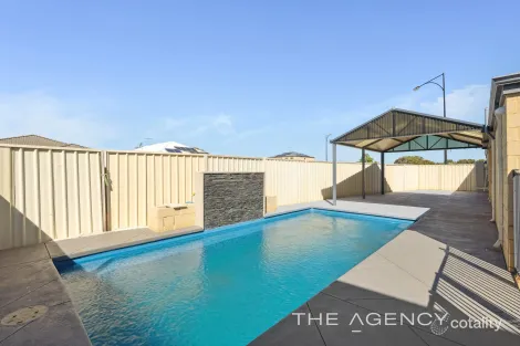 Property photo of 1 Collanda Circuit Carramar WA 6031