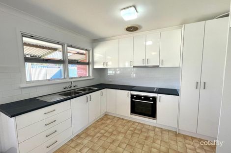 Property photo of 20 Stiller Place Greenacre NSW 2190
