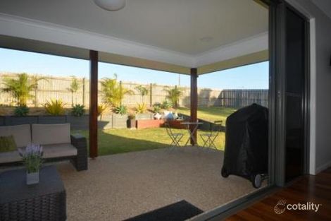 Property photo of 17 Dune Circle Lammermoor QLD 4703