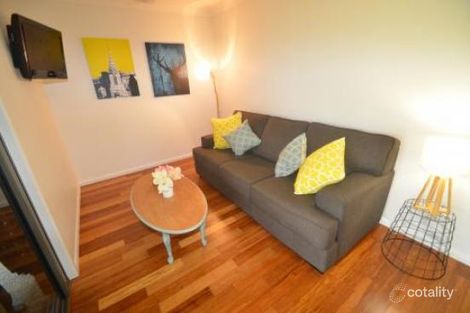 Property photo of 17 Dune Circle Lammermoor QLD 4703