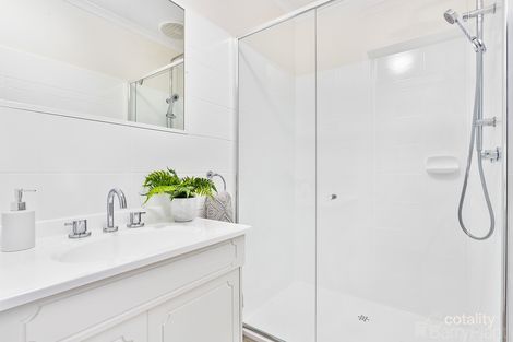 Property photo of 17 Kenwood Crescent Ringwood VIC 3134