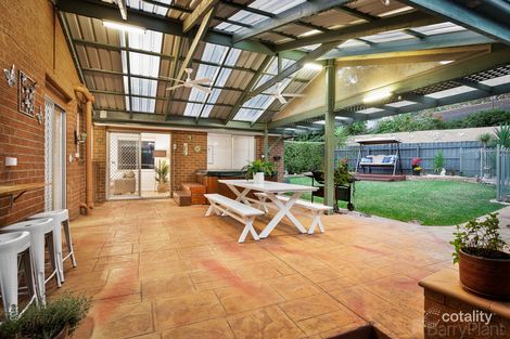 Property photo of 17 Kenwood Crescent Ringwood VIC 3134