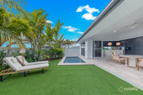 Property photo of 4 Airlie View Airlie Beach QLD 4802