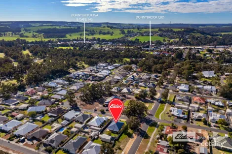 Property photo of 1 Whitton Way Donnybrook WA 6239