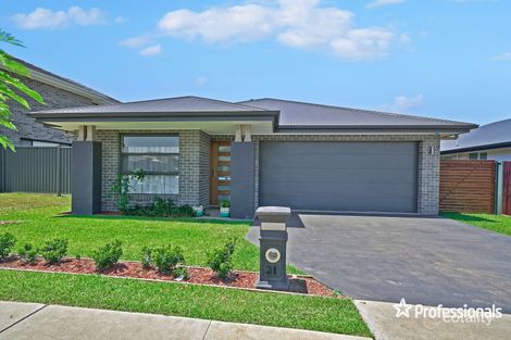 Property photo of 21 Hinton Loop Oran Park NSW 2570