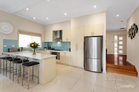 Property photo of 2/311 Ryans Road Eltham North VIC 3095