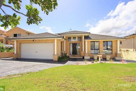 Property photo of 18 James Cook Parkway Shell Cove NSW 2529