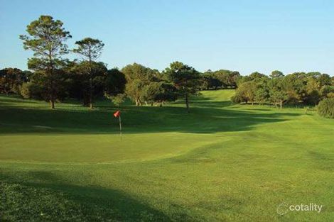 14 Elizabeth St, White Gum Valley, WA 6162