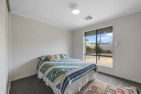 Property photo of 27 Waterlily Terrace Murray Bridge SA 5253