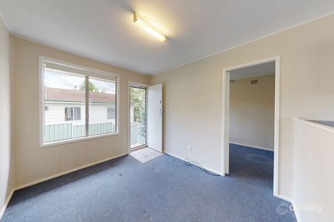 Property photo of 1/3 Laxton Crescent Belmont North NSW 2280