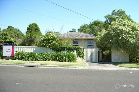 8 Rutland Ave, Mount Eliza, VIC 3930