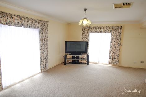 Property photo of 84 Sturt Circle Dubbo NSW 2830