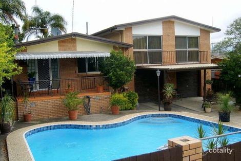 Property photo of 14 Allden Avenue Labrador QLD 4215