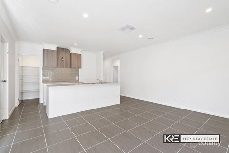 Property photo of 10 Riverside Concourse Cobblebank VIC 3338