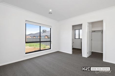 Property photo of 10 Riverside Concourse Cobblebank VIC 3338