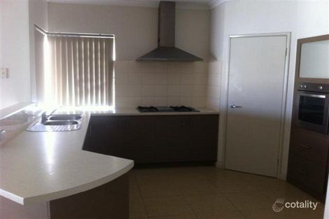 Property photo of 23 Kembla Circle Madeley WA 6065