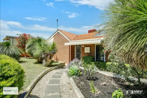 Property photo of 33 Danbury Crescent Girrawheen WA 6064