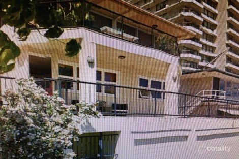 1/6 Nathan St, Burleigh Heads, QLD 4220