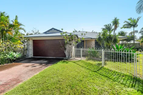 Property photo of 5 Investigators Place Yamba NSW 2464