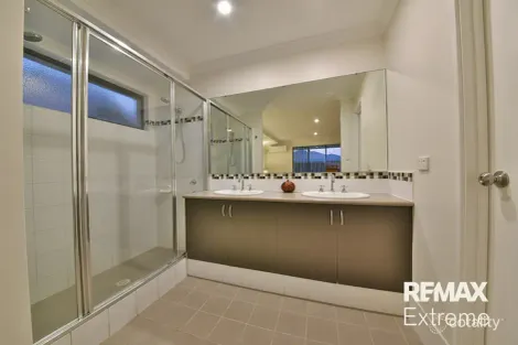 Property photo of 19 Hennessy Drive Ashby WA 6065