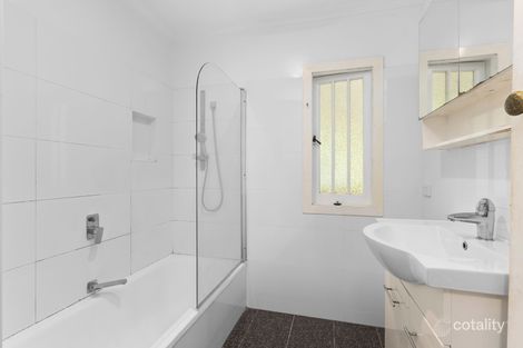 Property photo of 24 Glenrosa Road Red Hill QLD 4059