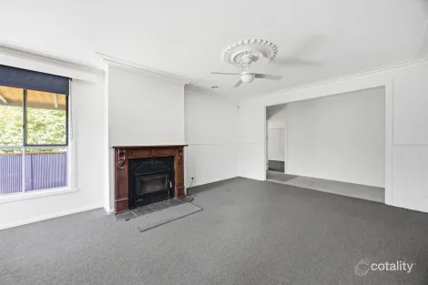 Property photo of 132 Monbulk-Seville Road Silvan VIC 3795