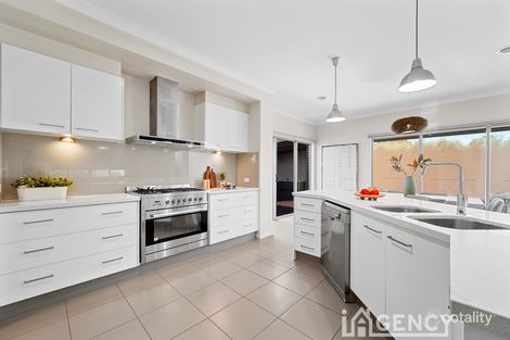 Property photo of 37 Pasadena Boulevard Clyde VIC 3978