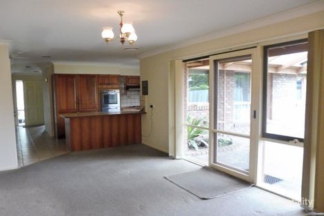 Property photo of 60 Lesdon Avenue Cranbourne VIC 3977