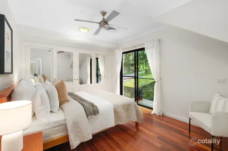 Property photo of 32 Catalpa Crescent Turramurra NSW 2074