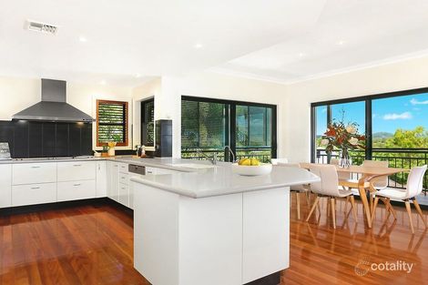 Property photo of 10 Tiara Close Mount Ommaney QLD 4074