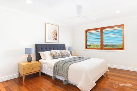 Property photo of 10 Tiara Close Mount Ommaney QLD 4074