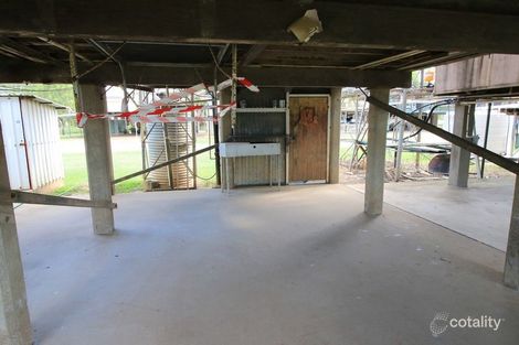 Property photo of 12 Hinkson Esplanade Groper Creek QLD 4806