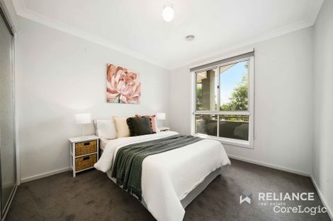 Property photo of 9 Ladybird Crescent Point Cook VIC 3030