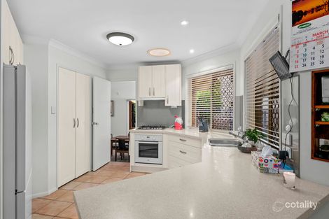 Property photo of 2 Highland Place Bridgeman Downs QLD 4035