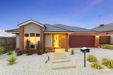 30 Hewat Dr, Highton, VIC 3216