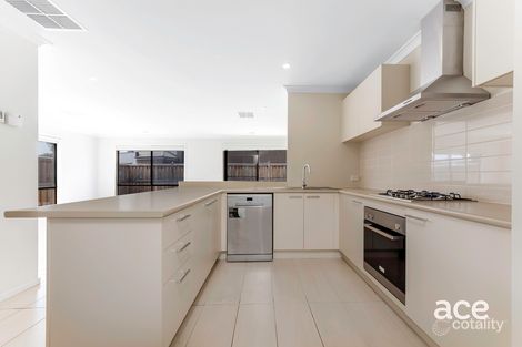 Property photo of 31 Maldon Street Williams Landing VIC 3027