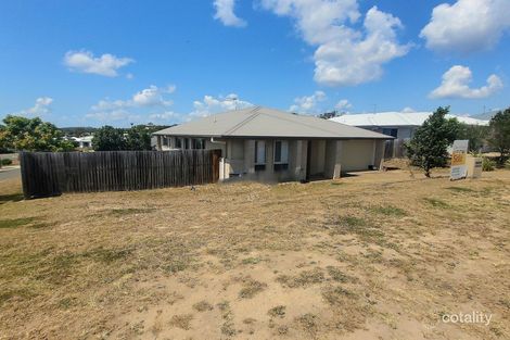 Property photo of 1 Goodnight Place New Auckland QLD 4680