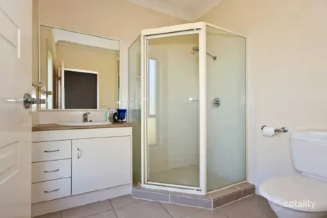 Property photo of 50 Palma Crescent Varsity Lakes QLD 4227