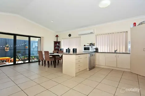 Property photo of 50 Palma Crescent Varsity Lakes QLD 4227