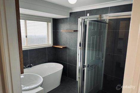 Property photo of 8 Armitage Court Kalkie QLD 4670